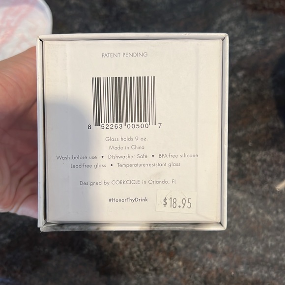 VEUC used 1x CORKSICLE whiskey wedge and insulated glass tumbler - Picture 7 of 11